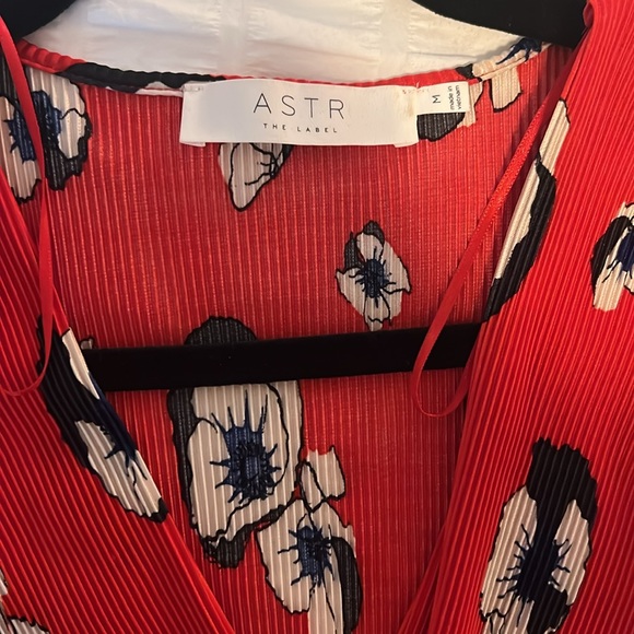 Flowy top - Picture 2 of 5